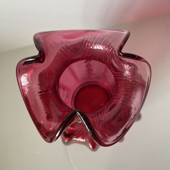 Vintage Pilgrim Cranberry Glass Vase - Picture 3 of 6